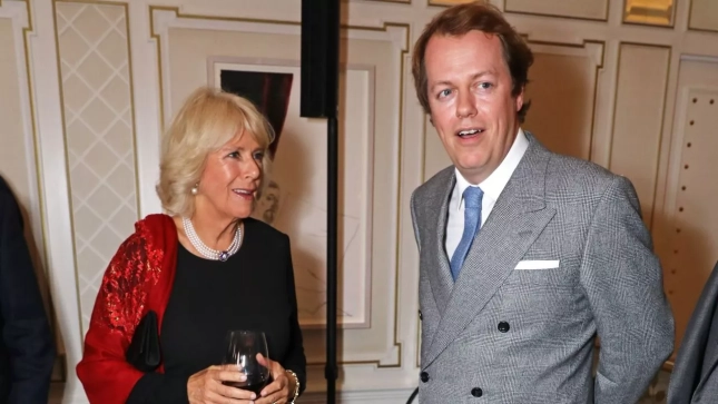 Camilla Parker Bowles y su hijo Tom